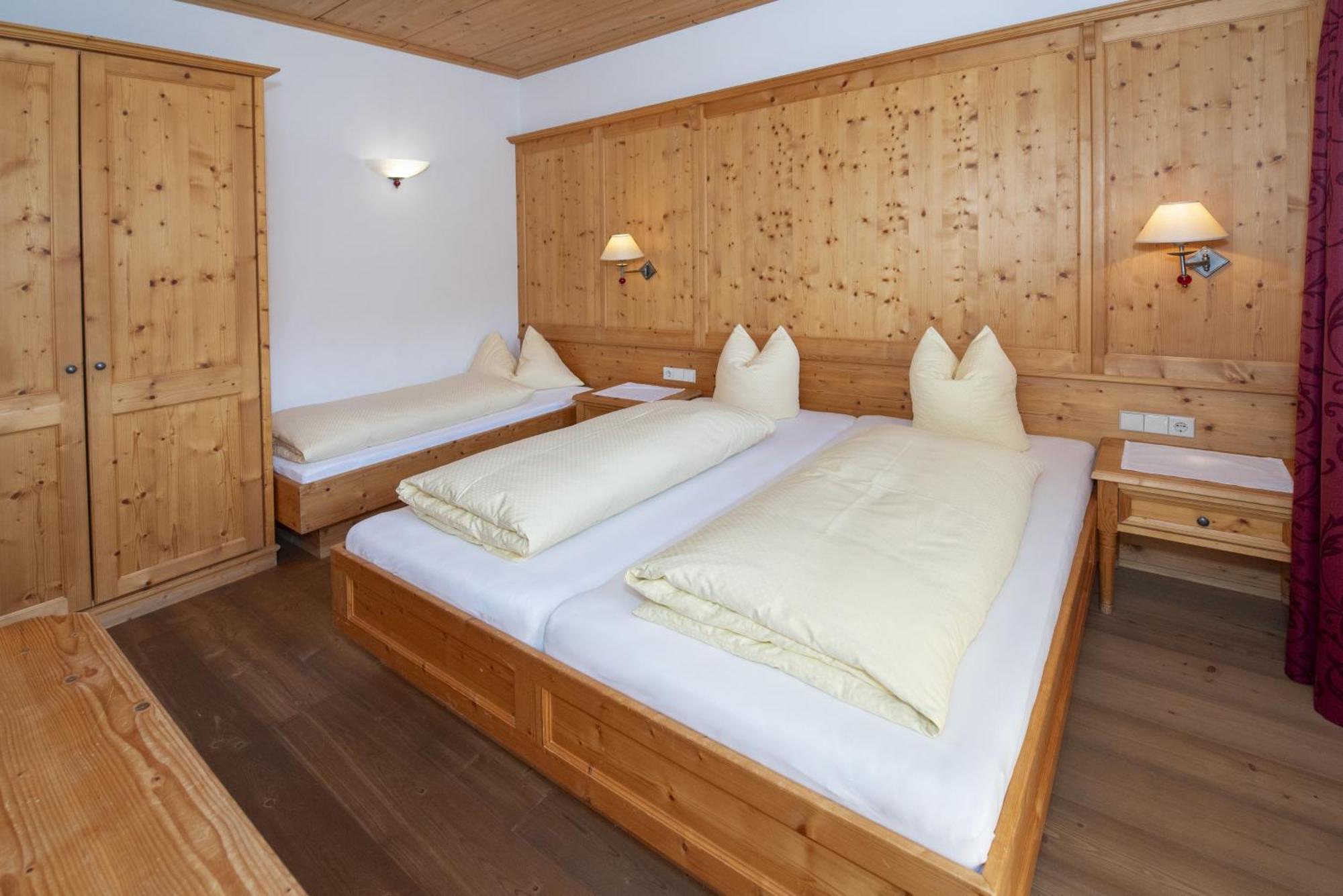 Gaestehaus Larch 알프바취 외부 사진